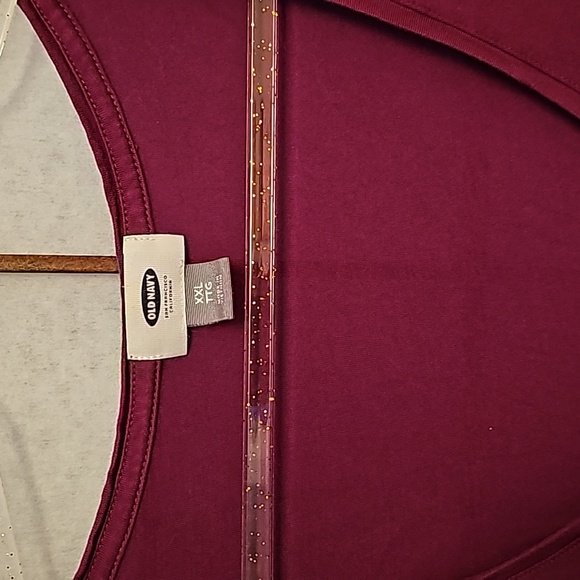 EUC old navy scoop neck tee - Picture 2 of 3